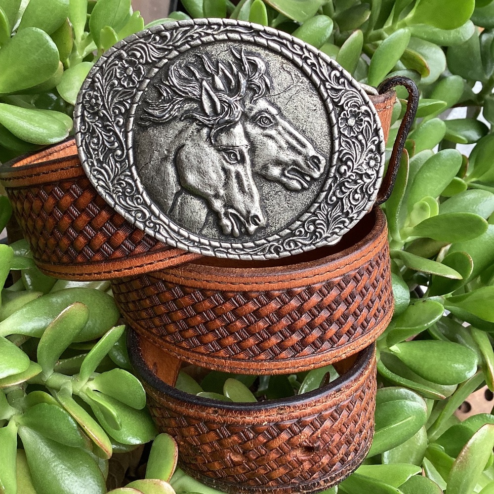 Vintage Horse Head Buckle Leather Western Belt